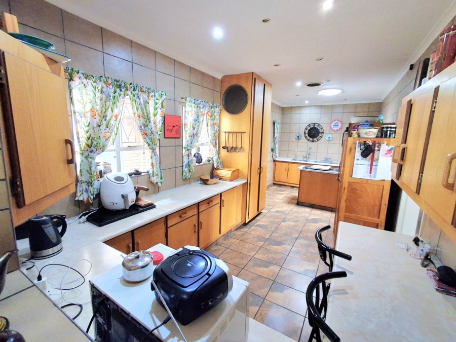 4 Bedroom Property for Sale in Vaalpark Free State